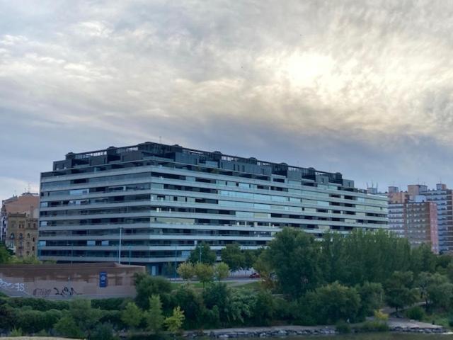 Atico Mejores Vistas Al Pilar Jacuzzi Y Garaje Zaragoza Eksteriør billede